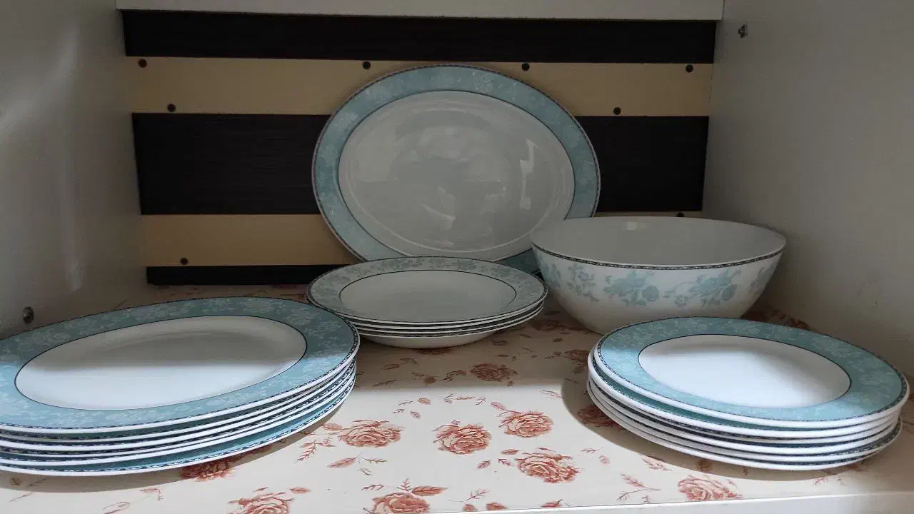 سرویس فرانسوی . ناقص|ظروف سرو و پذیرایی|ساوه, |دیوار