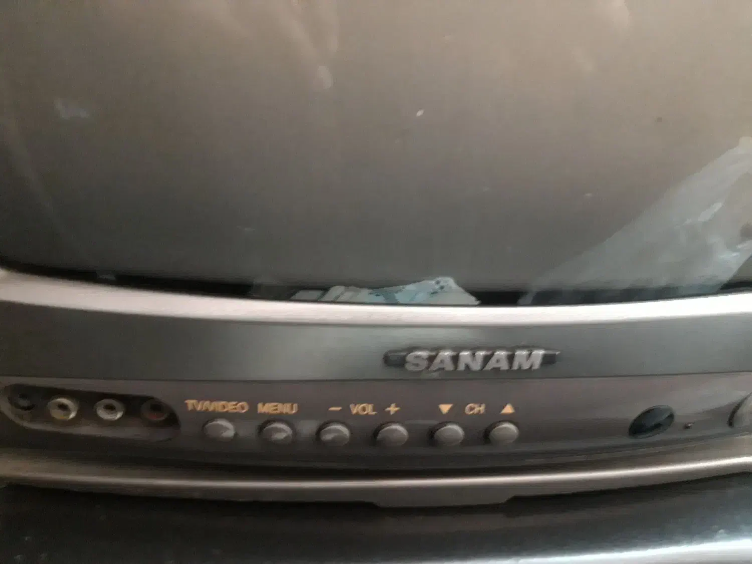 تلویزیون|تلویزیون و پروژکتور|اصفهان, برازنده|دیوار