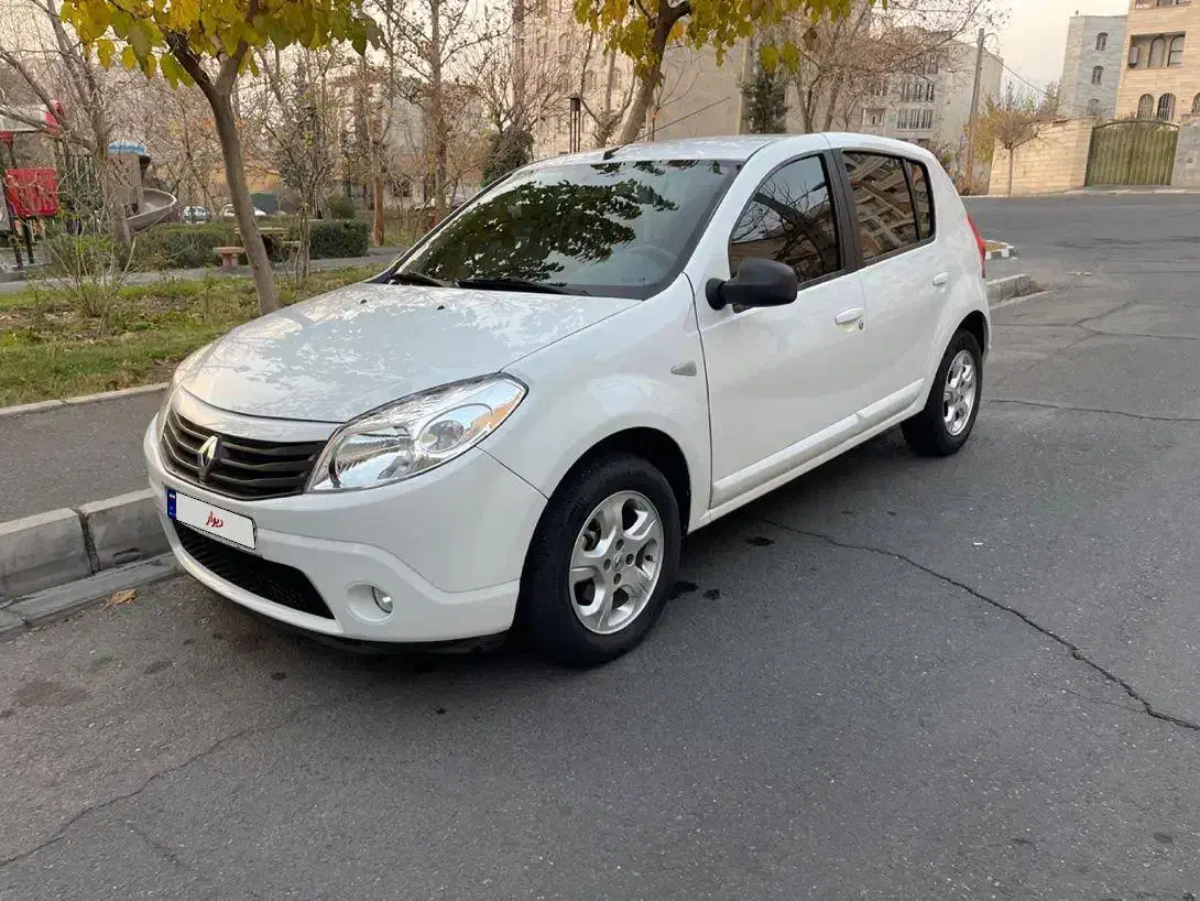 رنو ساندرو مدل ۹۶ بی رنگ|خودرو سواری و وانت|تهران, باغ فیض|دیوار