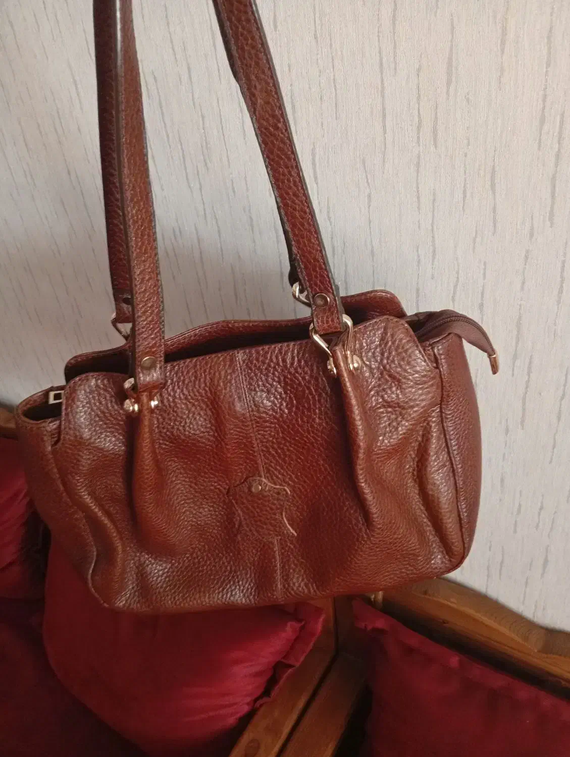 کیف اولیه چرم اصله|کیف، کفش، کمربند|صفادشت, |دیوار