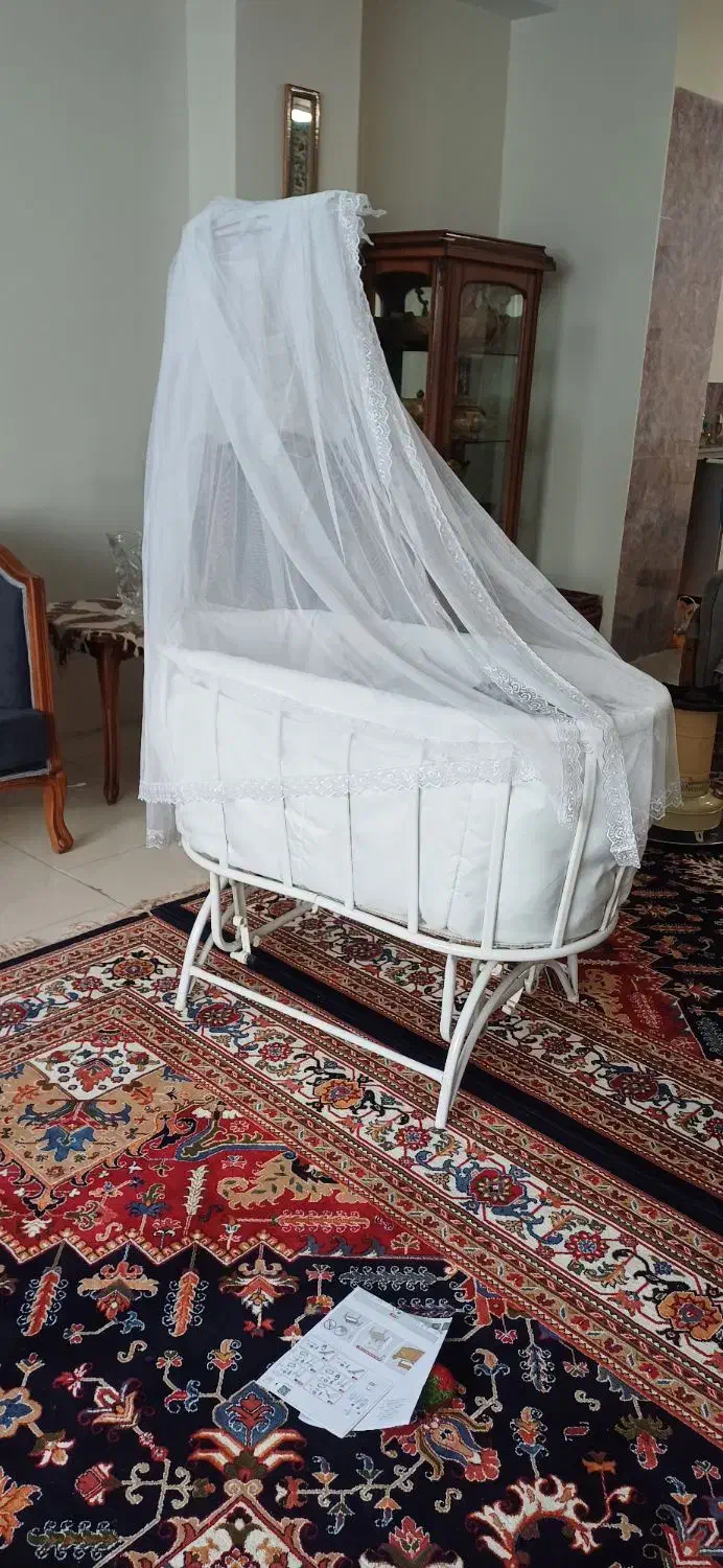 گهواره فلزی|اسباب و اثاث بچه|پردیس, فاز ۸|دیوار