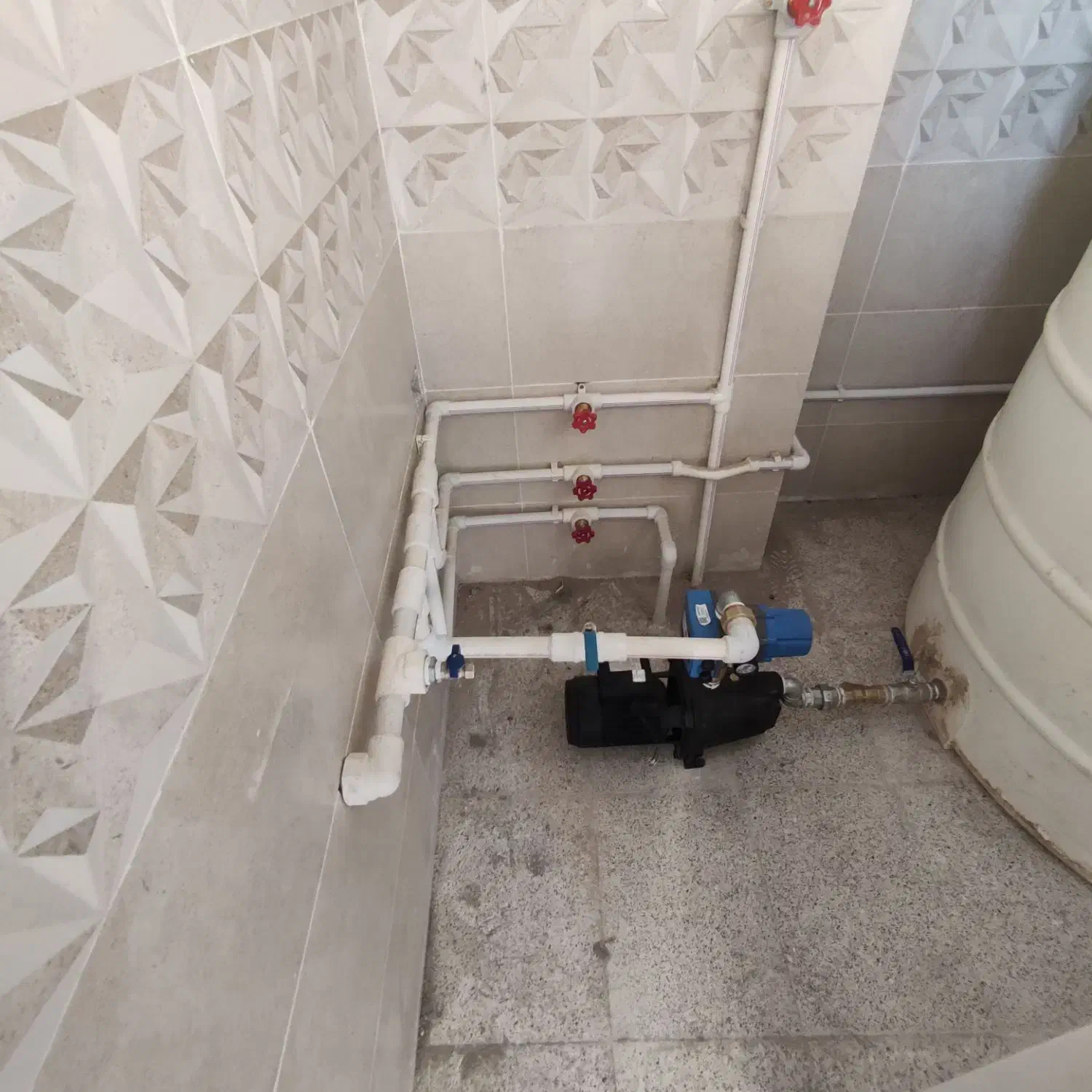 نصب رادیاتور و پکیج|آبگرمکن، پکیج، شوفاژ|رفسنجان, |دیوار