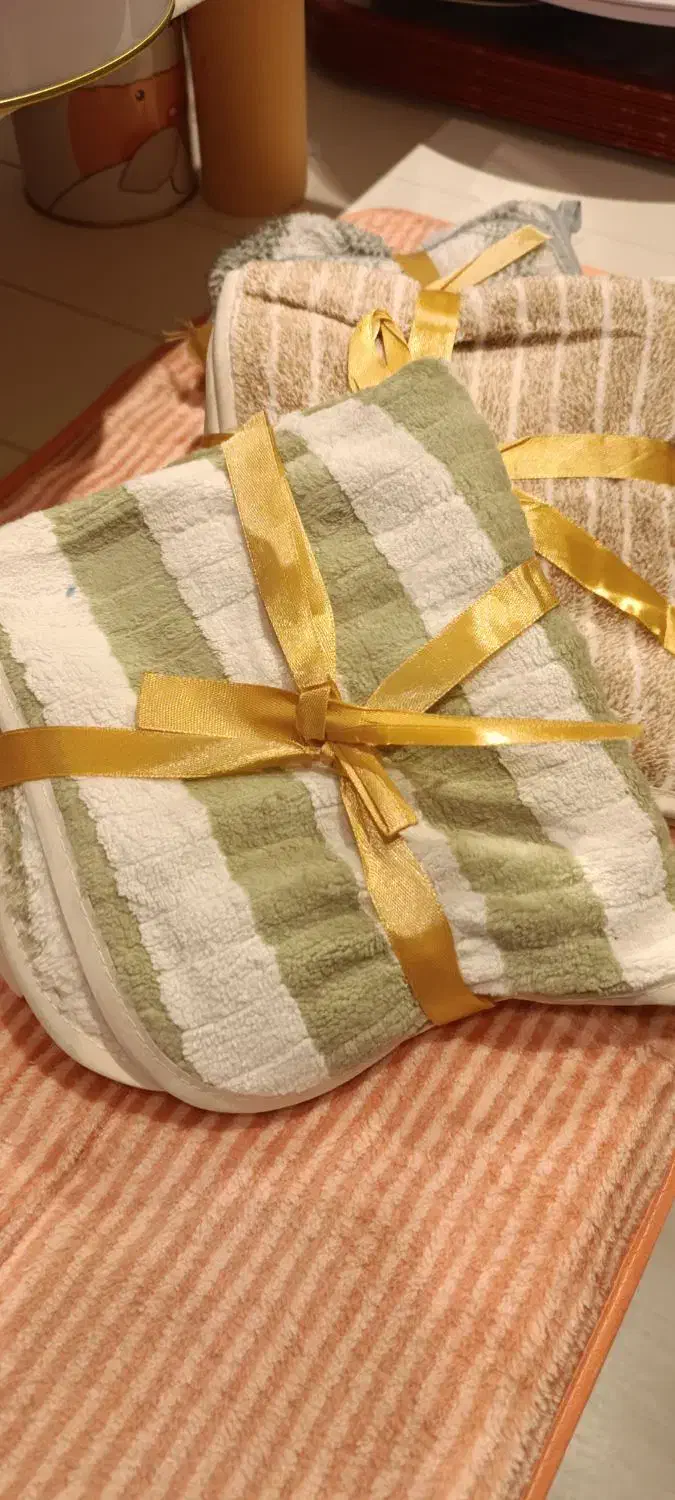 حوله صورت و آشپزخانه|سفره، حوله، دستمال آشپزخانه|تهران, اکباتان|دیوار