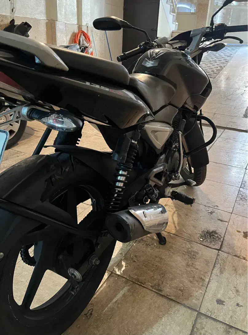 موتور پالس 135 Ls|موتورسیکلت|تهران, زرکش|دیوار