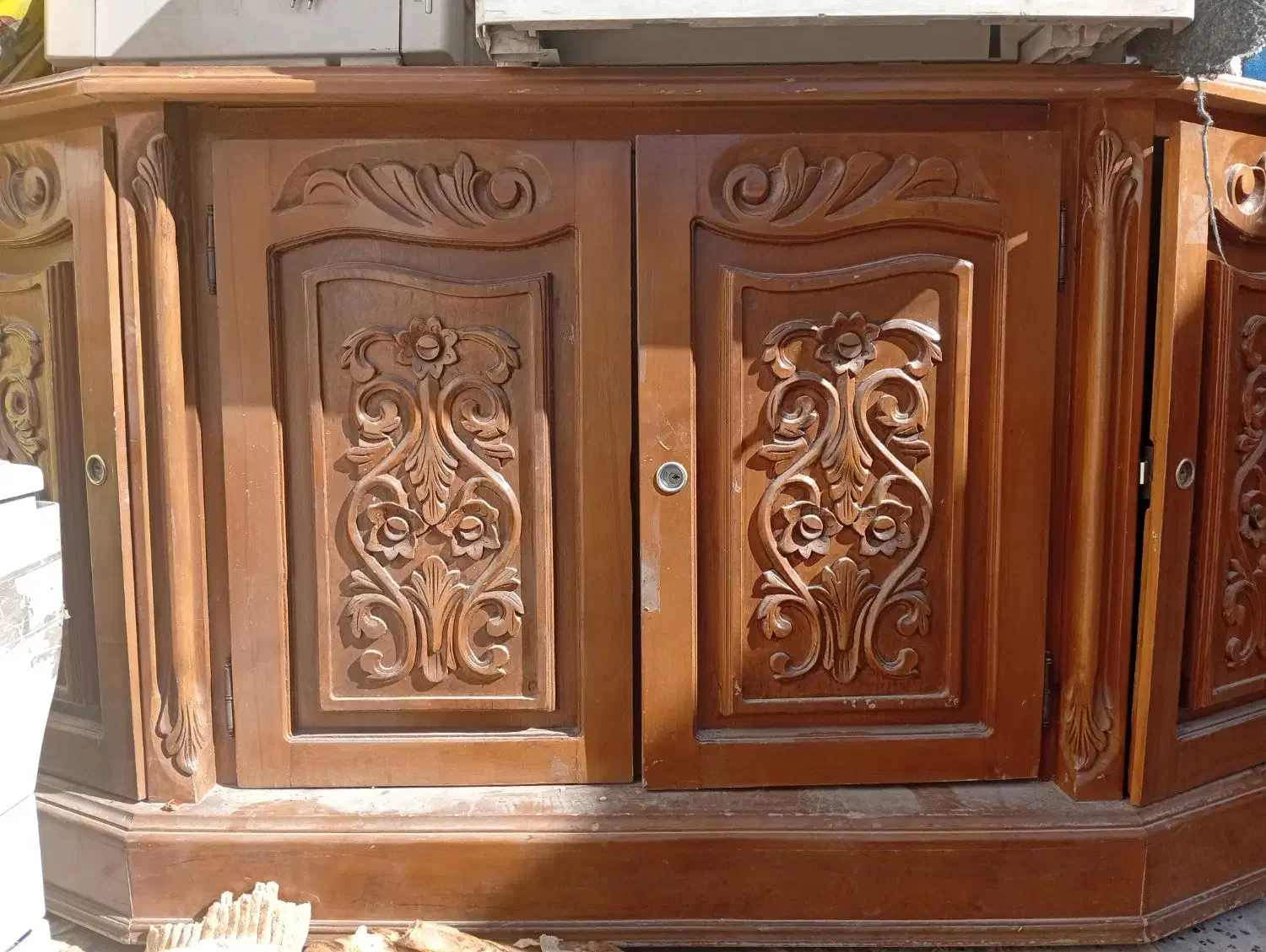 گنجینه قدیمی|بوفه، ویترین، کنسول|بیرجند, |دیوار