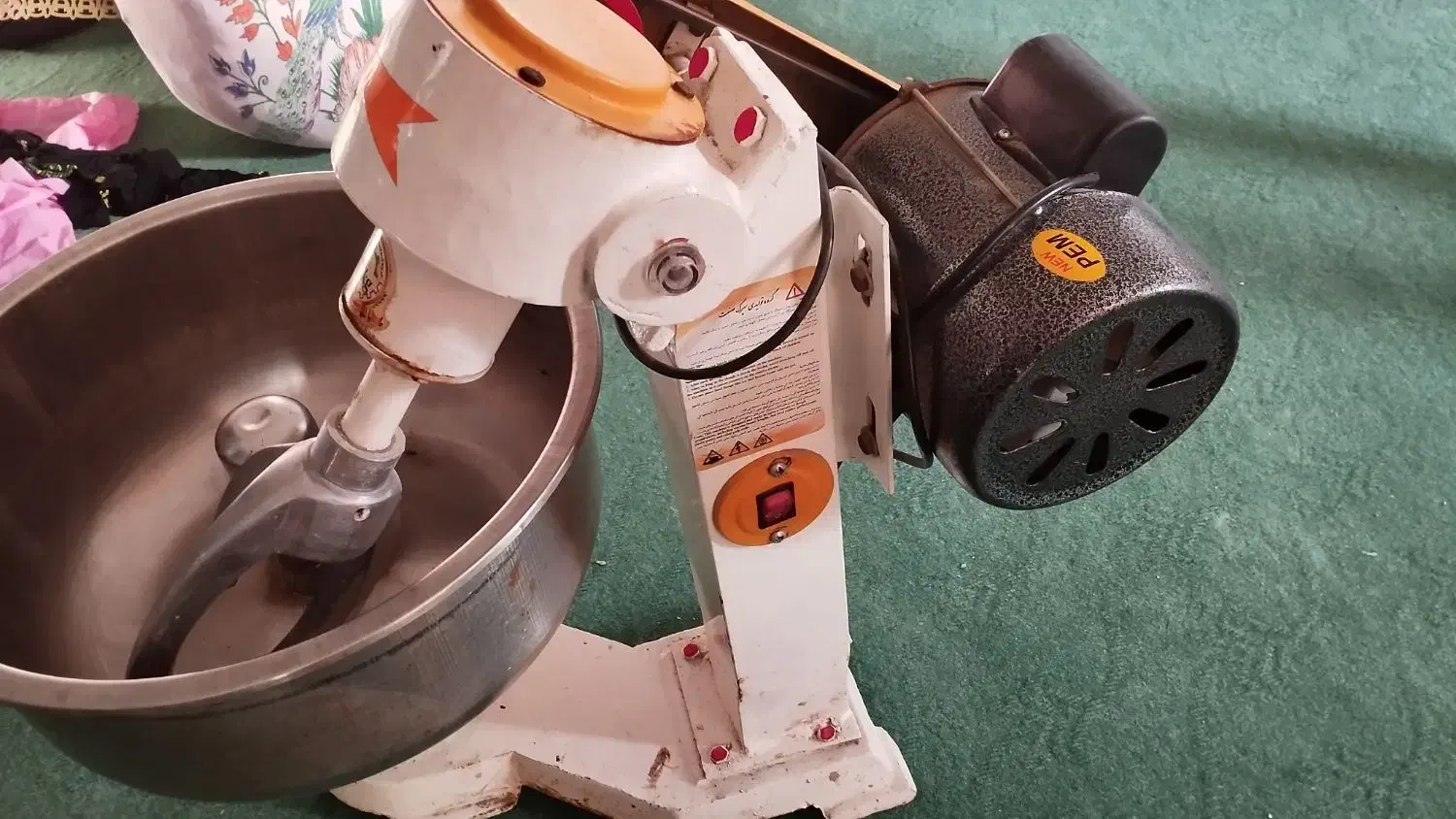 دستگاه خمیر گیر|ماشینآلات صنعتی|آران و بیدگل, |دیوار