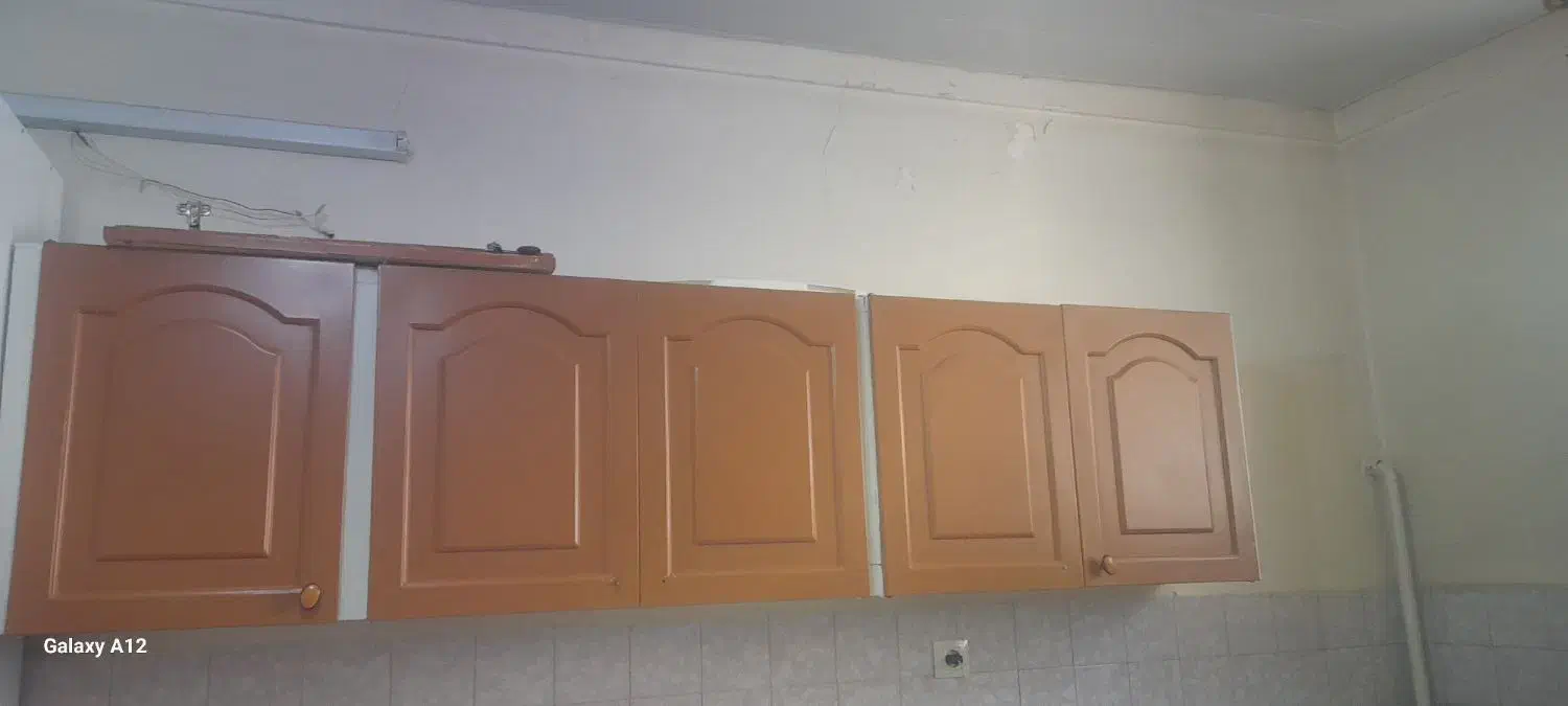 کابینت فلزی همراه سینگ‌و هود|آب‌چکان و نظم‌دهنده ظروف|تبریز, |دیوار