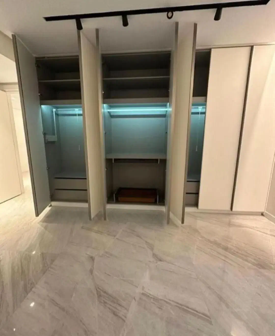 ۱۳۰ متر/فول مشاعات/تاپ لوکیشن سعادت آباد