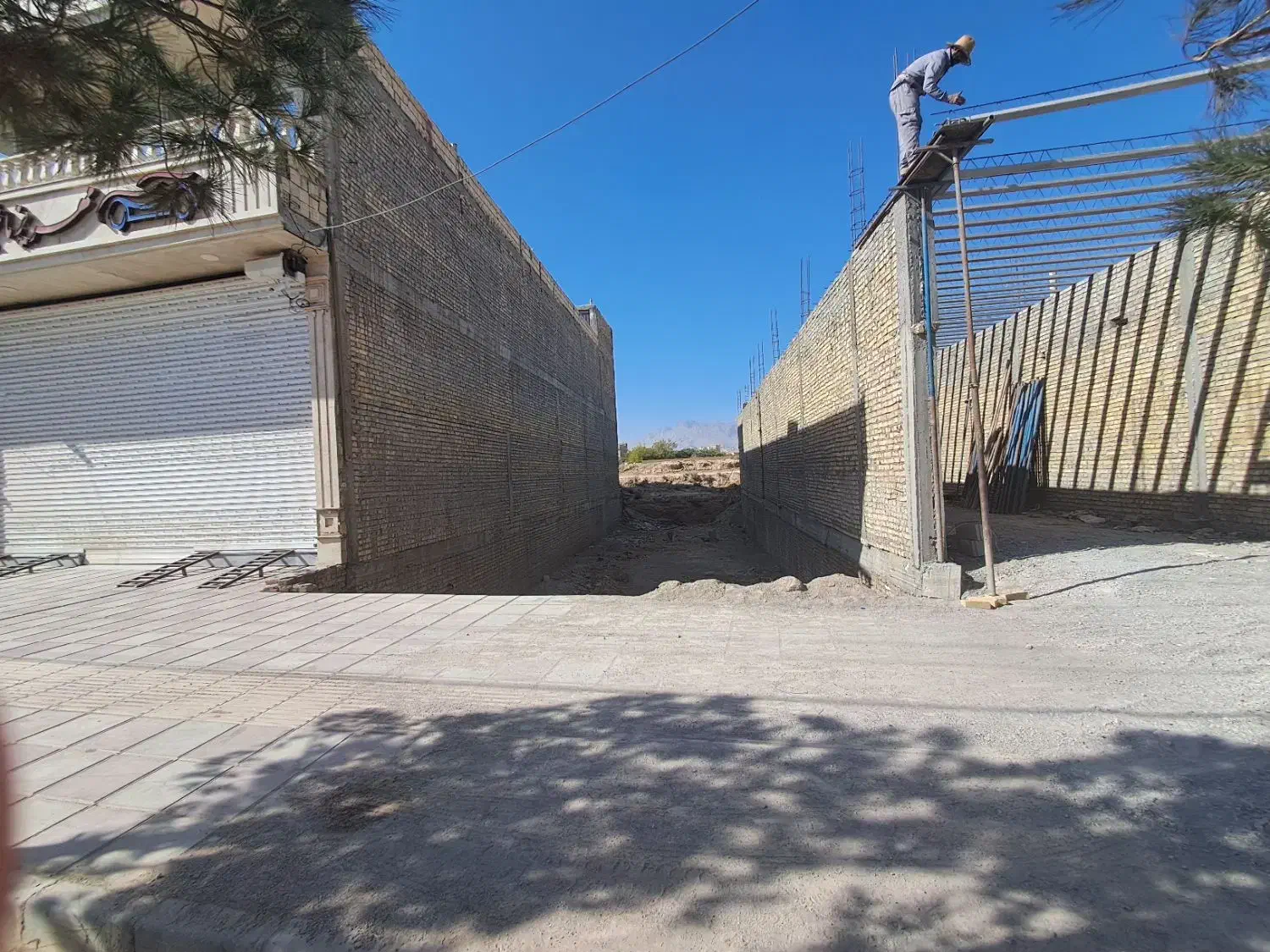 فروش زمین تجاری بهترین موقعیت مهریز دو کله بل ۷تیر|فروش زمین و ملک کلنگی|مهریز, |دیوار