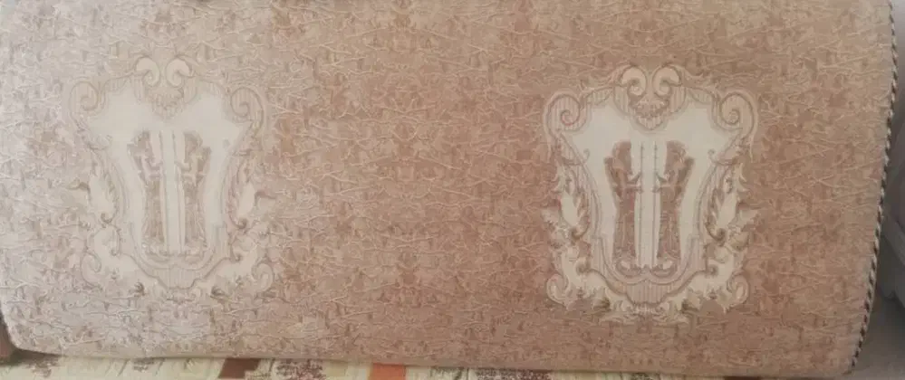 پشتی|پشتی|بروجرد, |دیوار