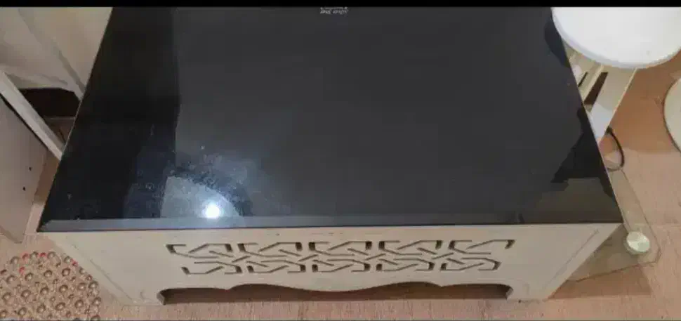 میز وسط سفید|مبلمان خانگی و میز عسلی|شیراز, شیخ علی چوپان|دیوار