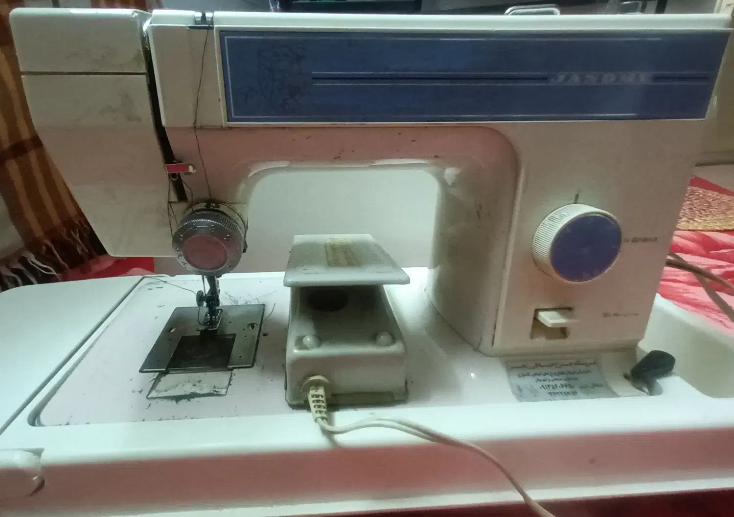 چرخ خیاطی ژانومه|چرخ خیاطی و ریسندگی|یزد, |دیوار