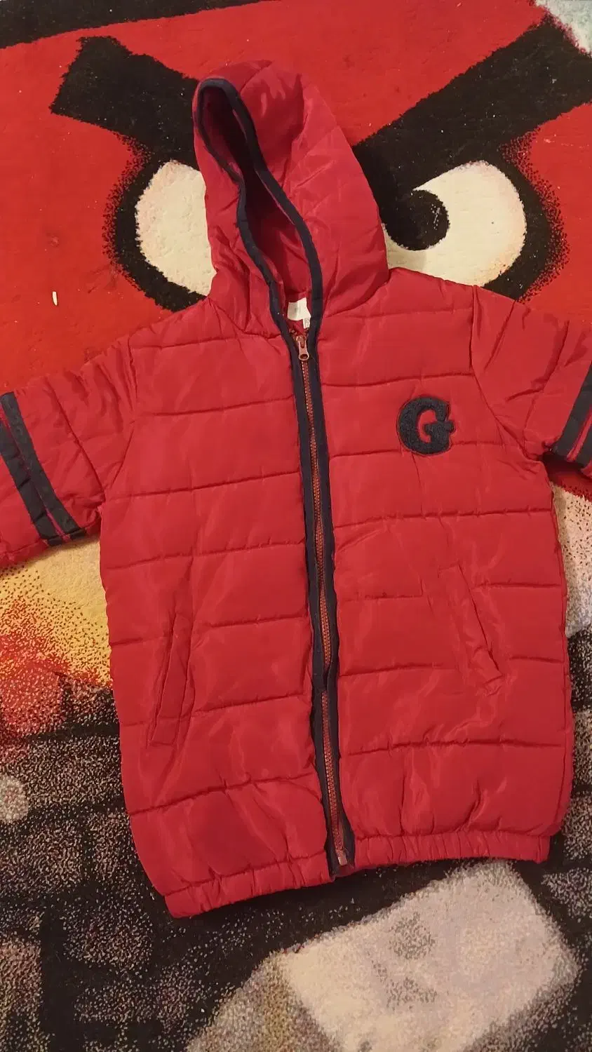 کاپشن|کفش و لباس بچه|نیشابور, بزرگمهر|دیوار