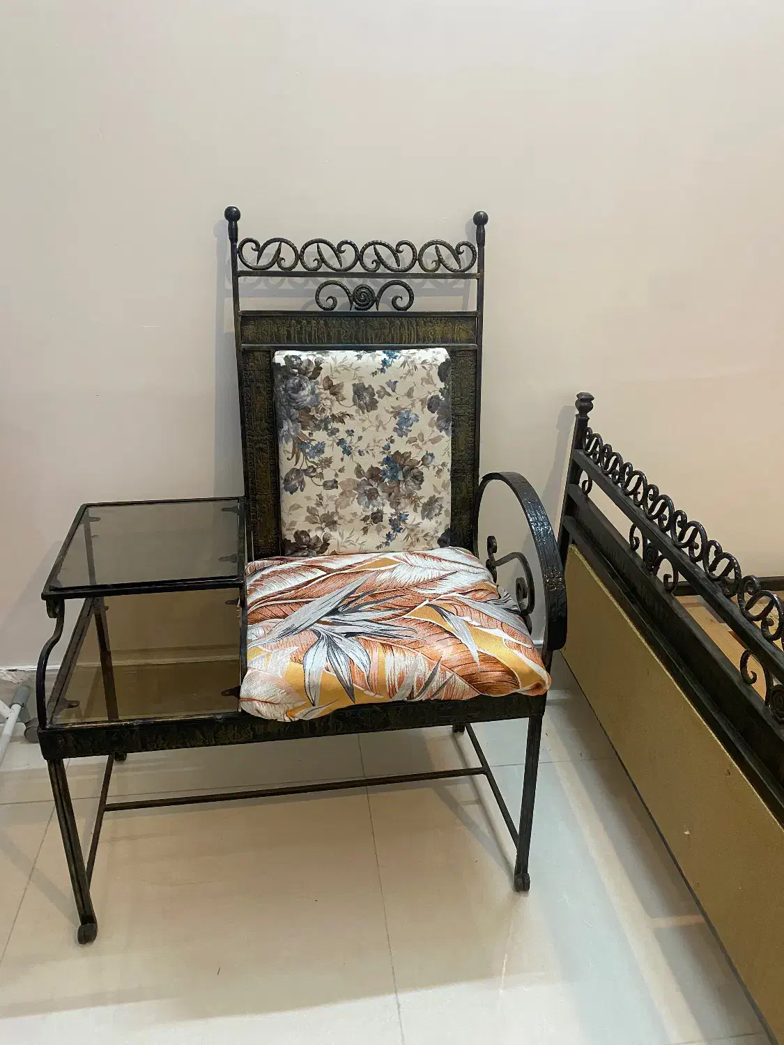 تخت فرفوژه|تخت و سرویس خواب|بجنورد, |دیوار