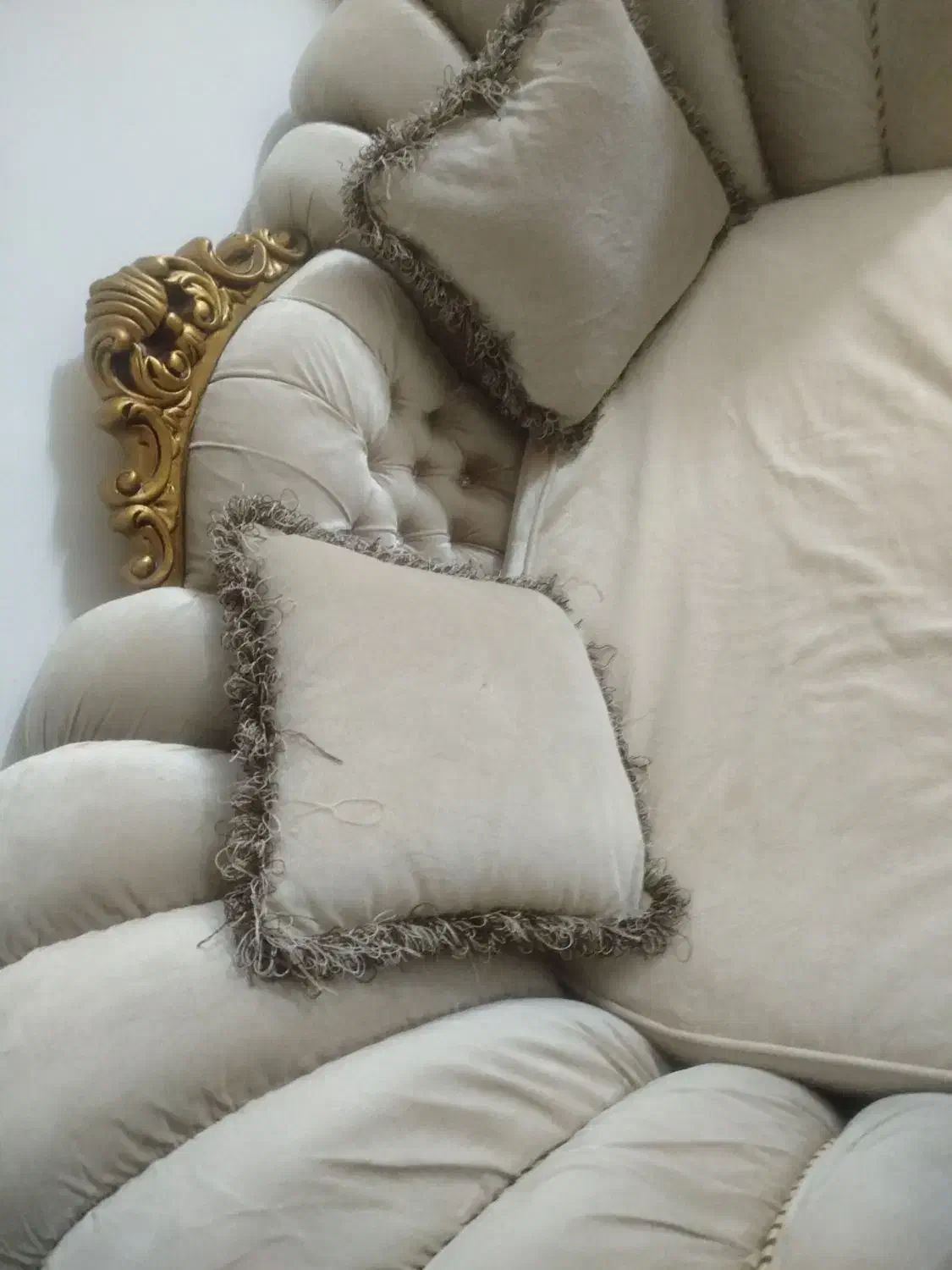 مبل شیری رنگ|مبلمان خانگی و میز عسلی|رباطکریم, شترخوار|دیوار