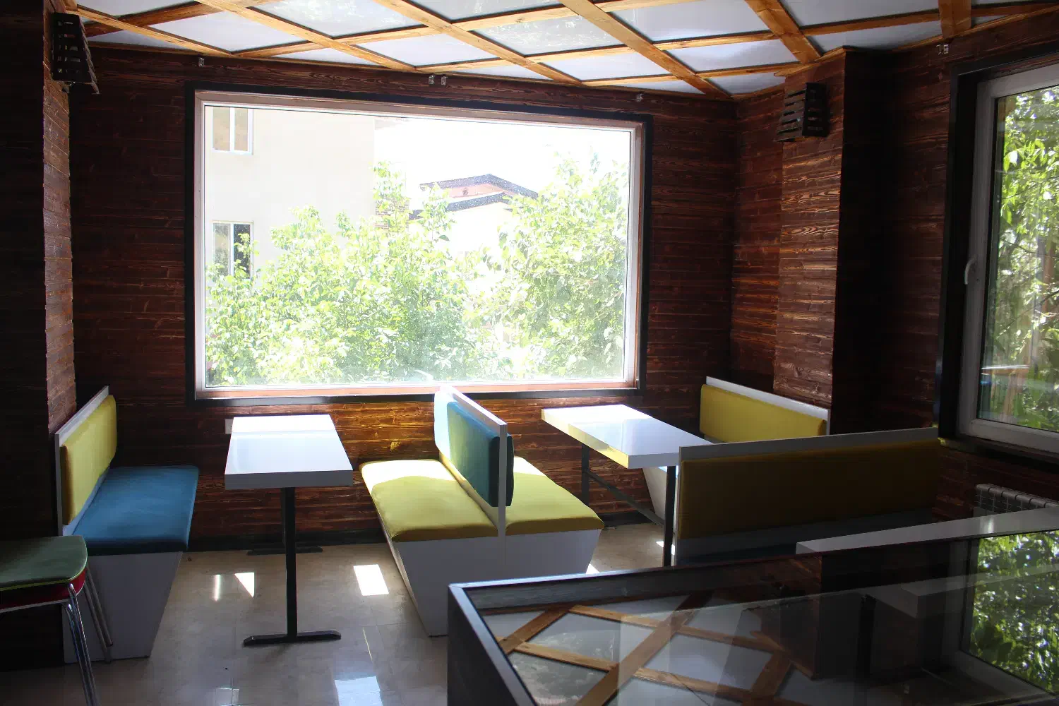 همکاری جهت کار در کافه|استخدام خدمات فروشگاه و رستوران|طالقان, |دیوار