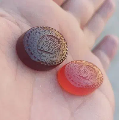 سنگ سلیمانی باباقوری مُصوّر|کلکسیون اشیاء عتیقه|اهواز, کمپلو شمالی|دیوار