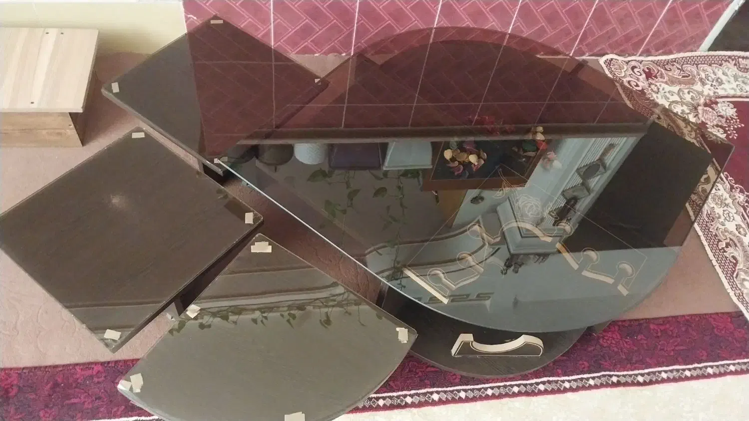 جلو مبلی درحد نو و۳ عدد میزعسلی درحد نو برای فروش|مبلمان خانگی و میز عسلی|تاکستان, |دیوار