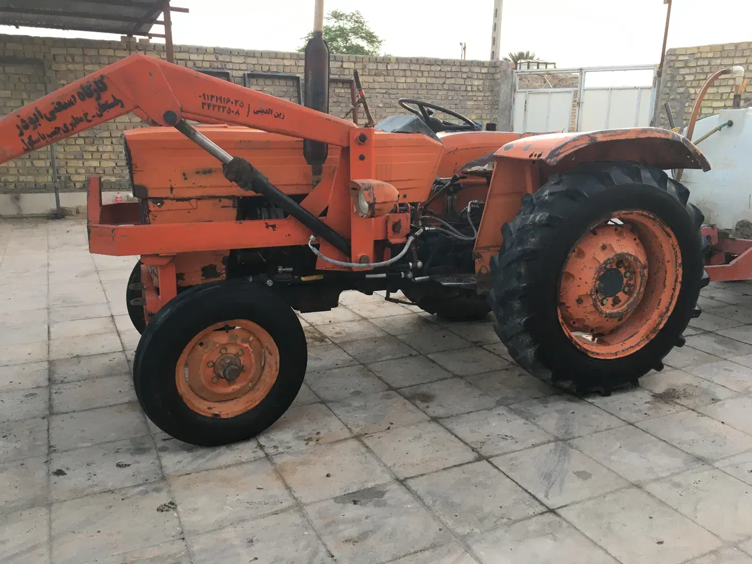 یک دستگاه تراکتور فیات مدل ۶۱|خودرو سنگین|رفسنجان, |دیوار