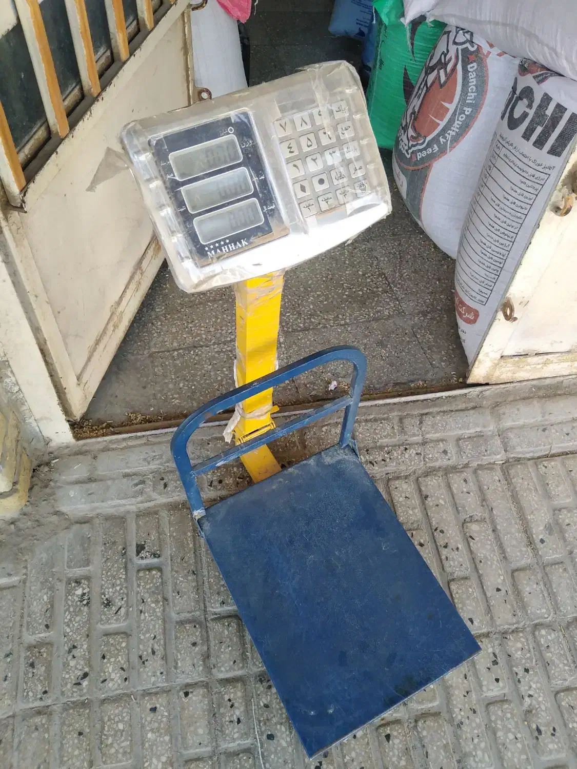 فروش ترازو|فروشگاه و مغازه|خرمشهر, |دیوار