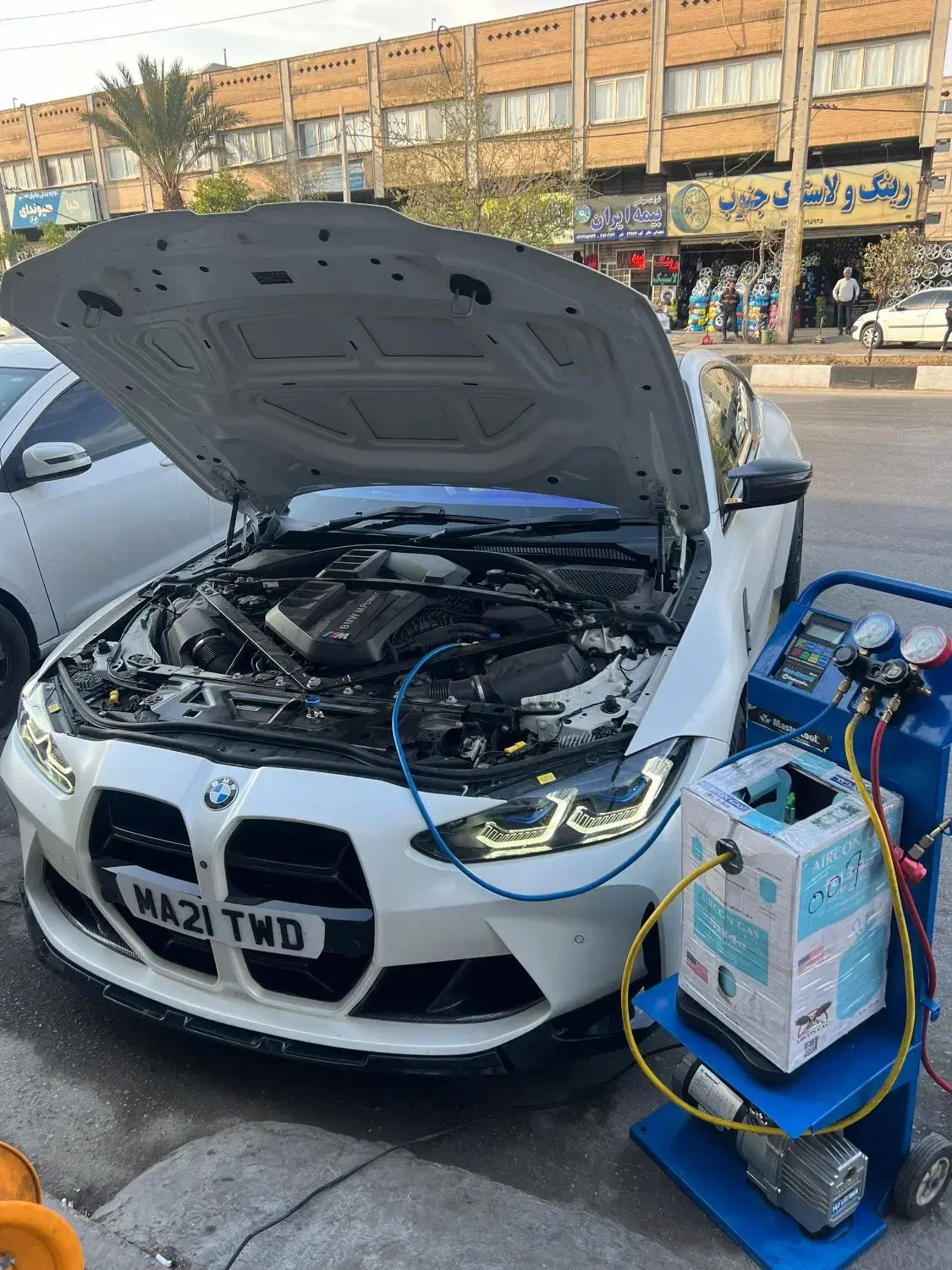 تعمیر ایسیو  خدمات کیلومتر  برق خودرو  تنظیم موتور|خدمات موتور و ماشین|شیراز, یخ سازی|دیوار