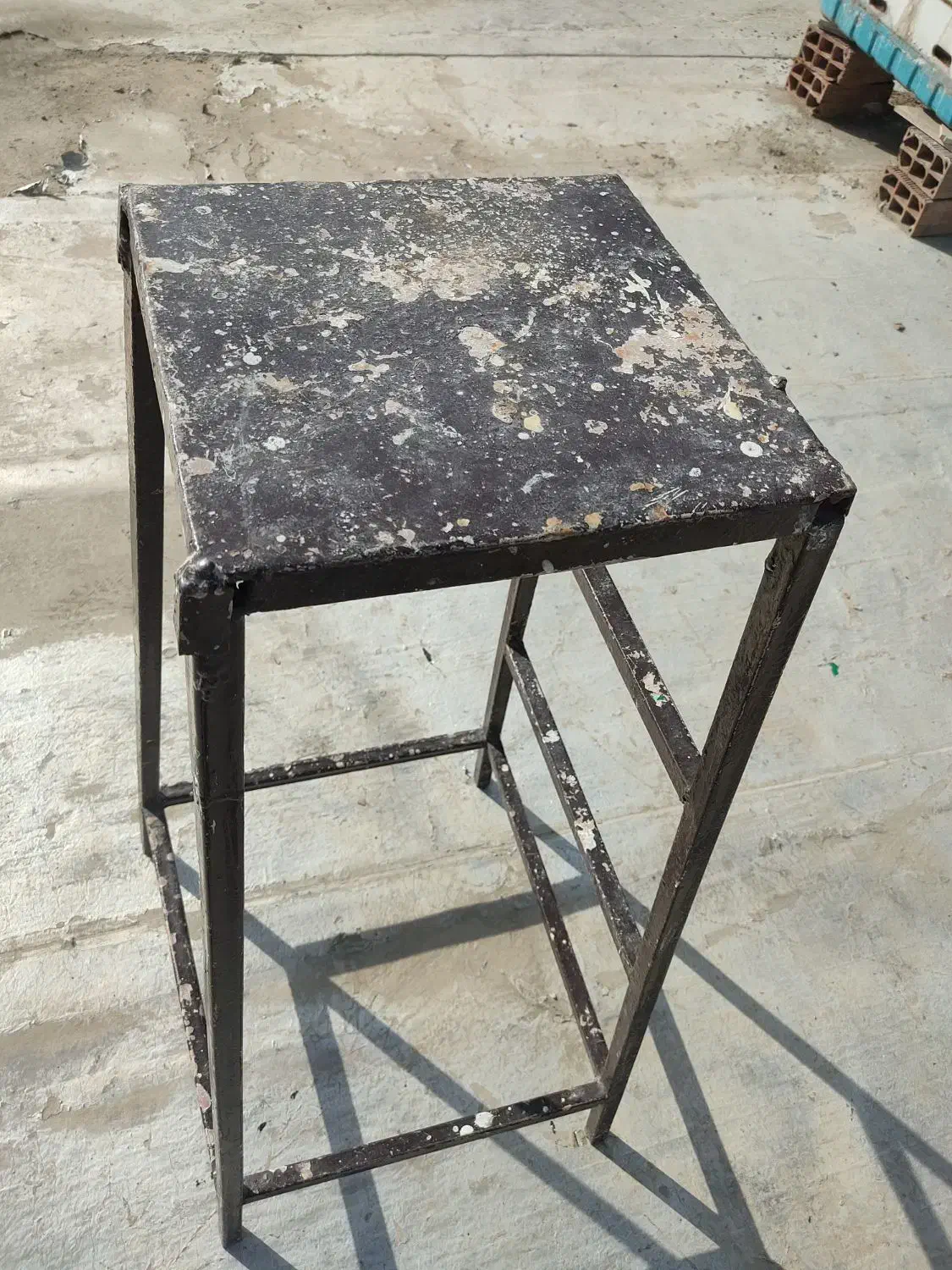 چهارپایه|صندلی و نیمکت|پاکدشت, پاکدشت (مامازند)|دیوار