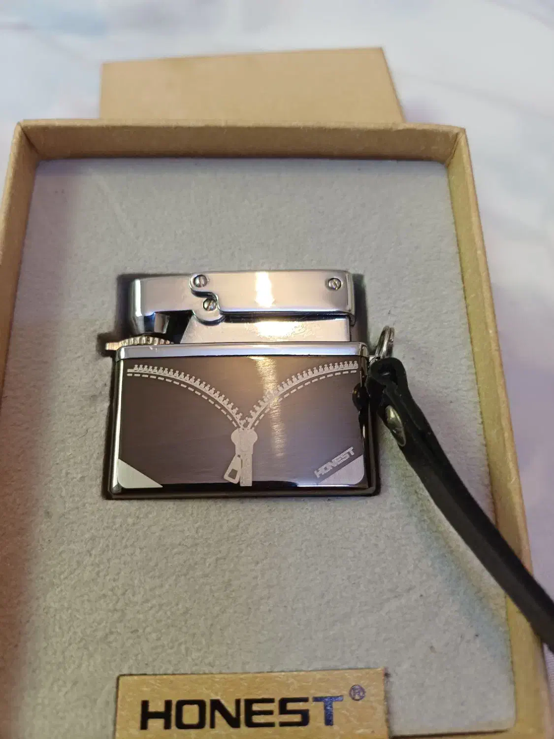 فندک هانست قدیمی خیلی کمیاب|کلکسیون اشیاء عتیقه|اصفهان, شهرک میلاد|دیوار