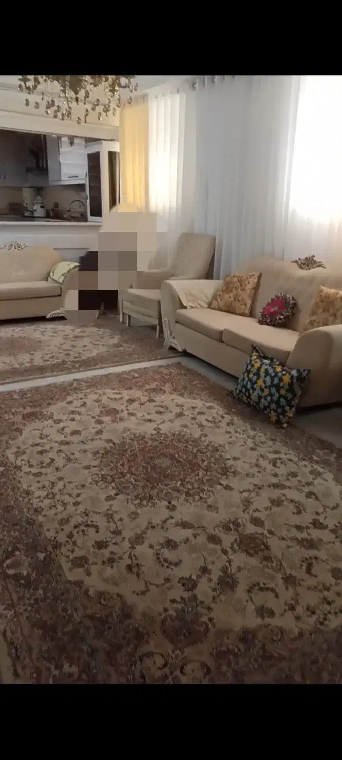 یک دست مبل راحتی۱۰نفره همراه بااباژور|مبلمان خانگی و میز عسلی|شاهرود, |دیوار