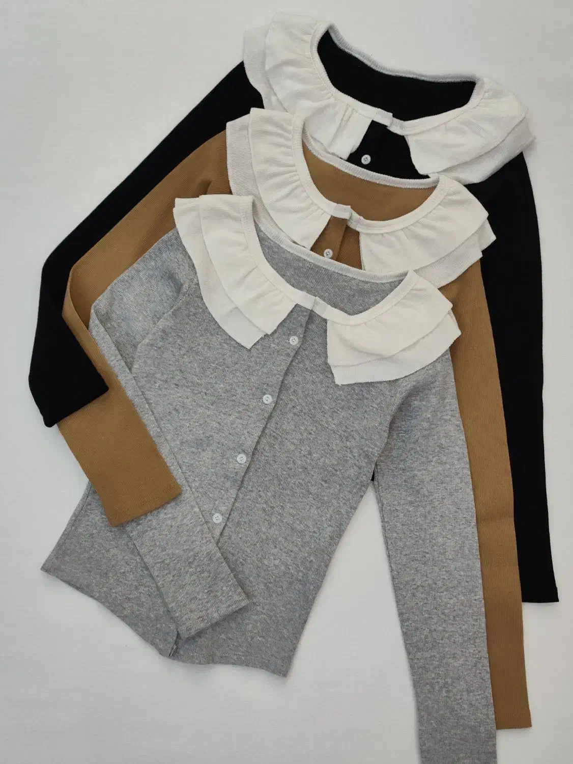 بلوز و کراپ|لباس|رباط‌کریم, رباط‌کریم|دیوار