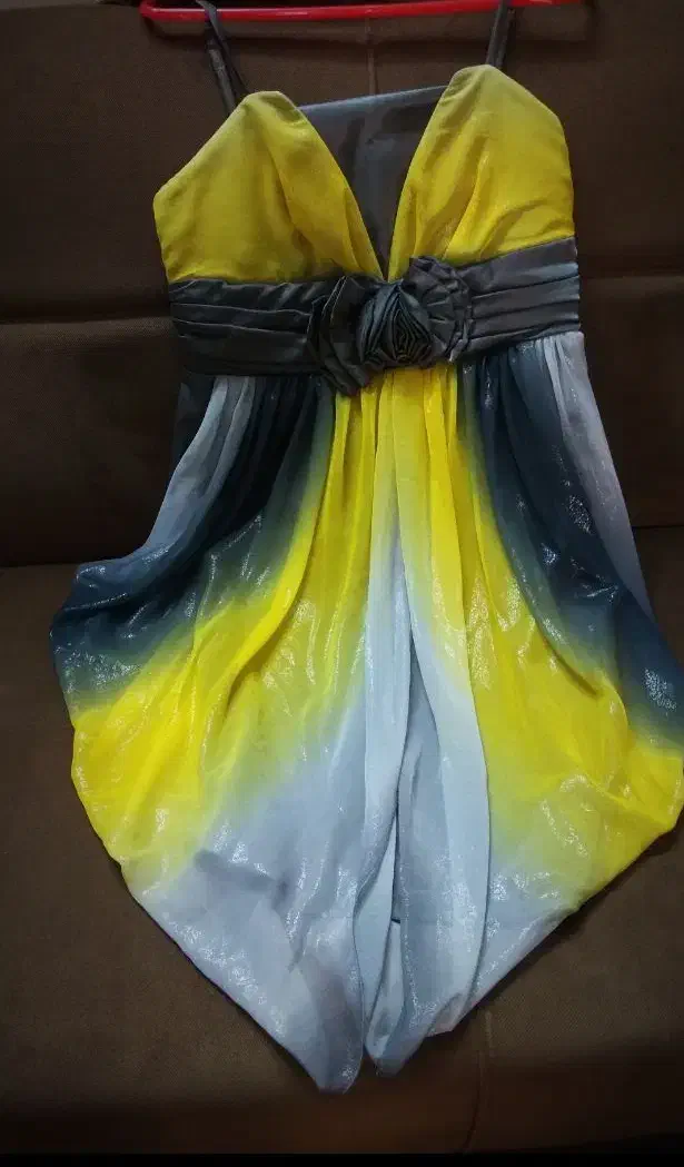 لباس مجلسی با قیمت استثنائی|لباس|جهرم, |دیوار