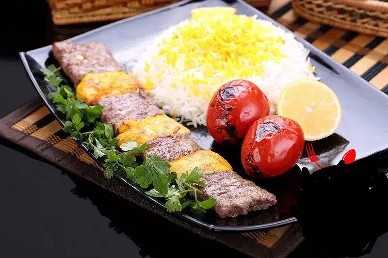 غذای شاهانه قیمت اقتصادی مکانی کلاسیک برای مجالس|خدمات پذیرایی، مراسم|تبریز, |دیوار