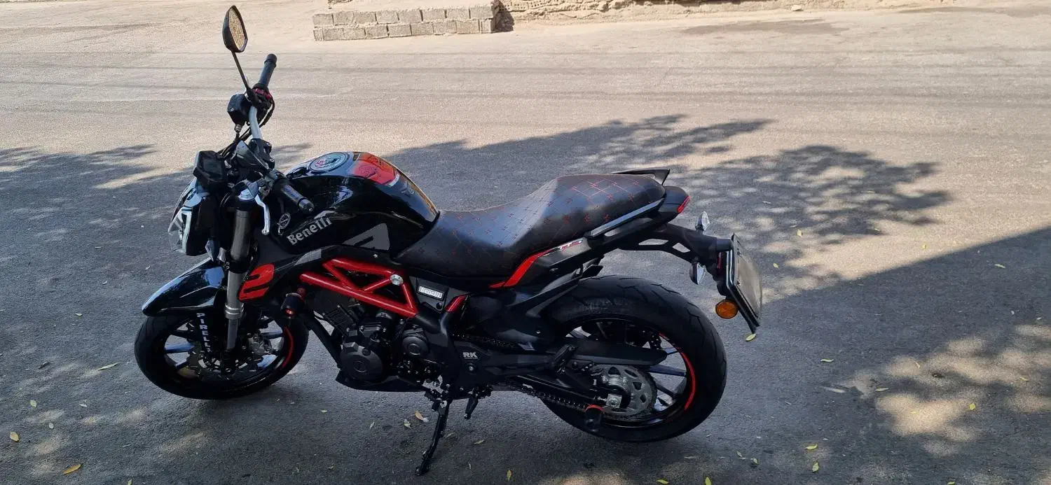 بنلی 300 دو سیلندر مشکی|موتورسیکلت|اهواز, نادری|دیوار