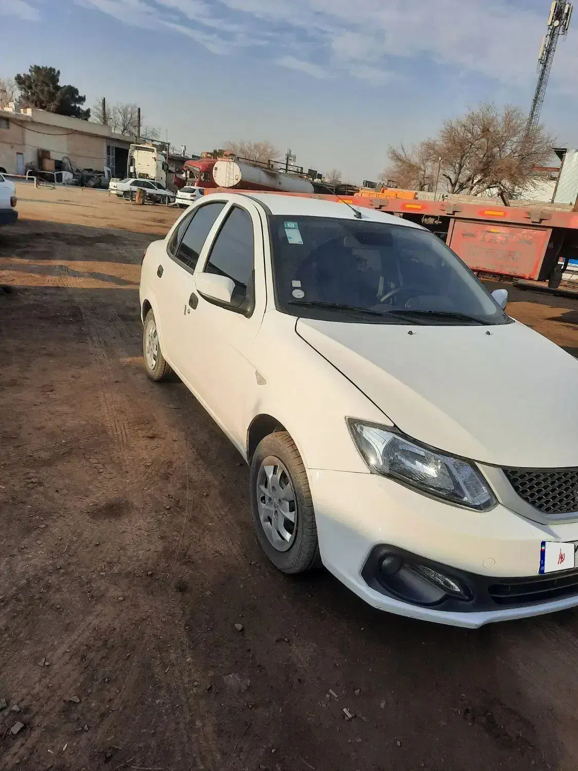 ساینا s  مدل ۴۰۳ با استاندارد ۸۵ گانه|خودرو سواری و وانت|اصفهان, بهرام‌آباد|دیوار