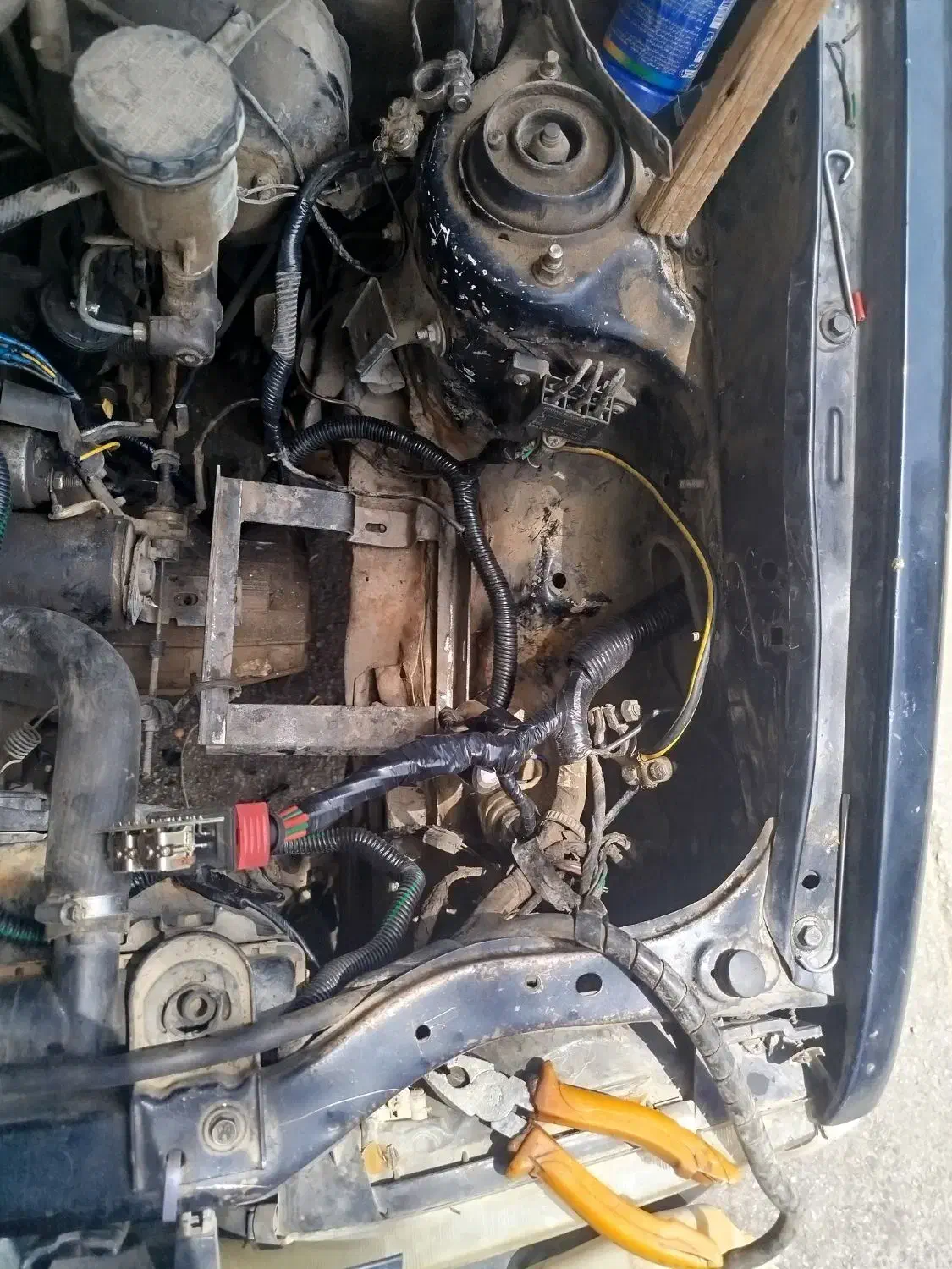 باطری سازی باطری فروشی سیار(دیاگ) روشن شدن خودرو|خدمات موتور و ماشین|کرمان, |دیوار