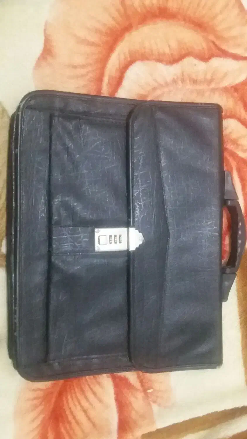 کیف مدارک|کیف، کفش، کمربند|بجنورد, |دیوار