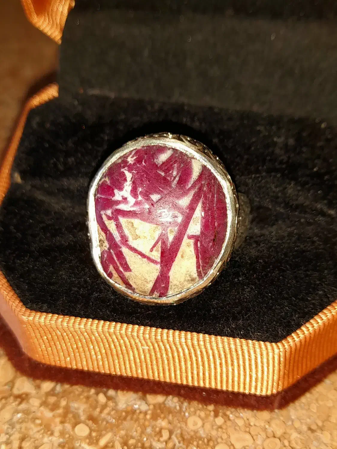 انگشتر با یاقوت بی مانند ومصور طبیعی|جواهرات|تهران, میرداماد|دیوار