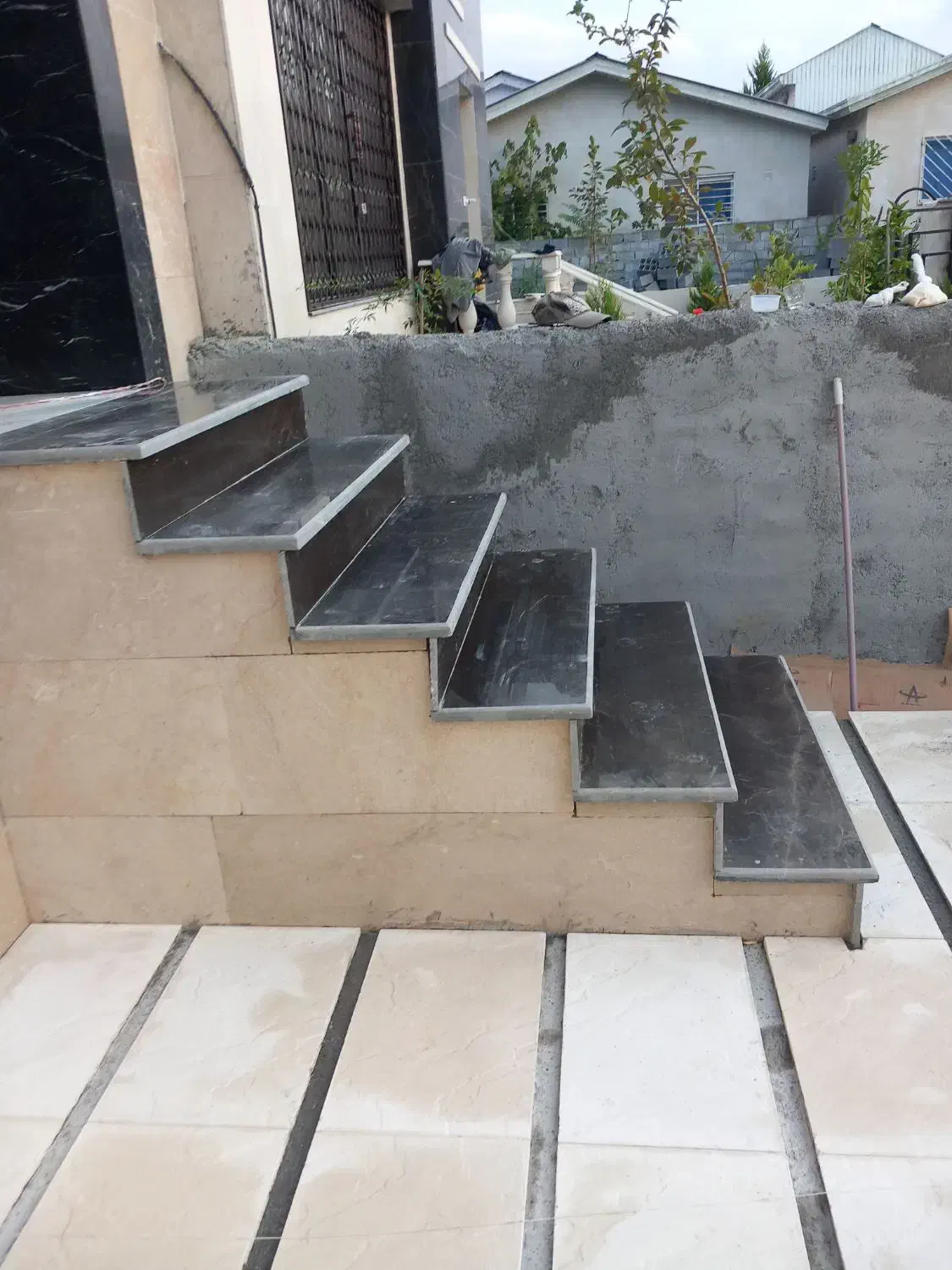 بنایی سرامیک سنگ کاشی ایزوگام رطوبت|خدمات پیشه و مهارت|کرج, کمال‌شهر|دیوار