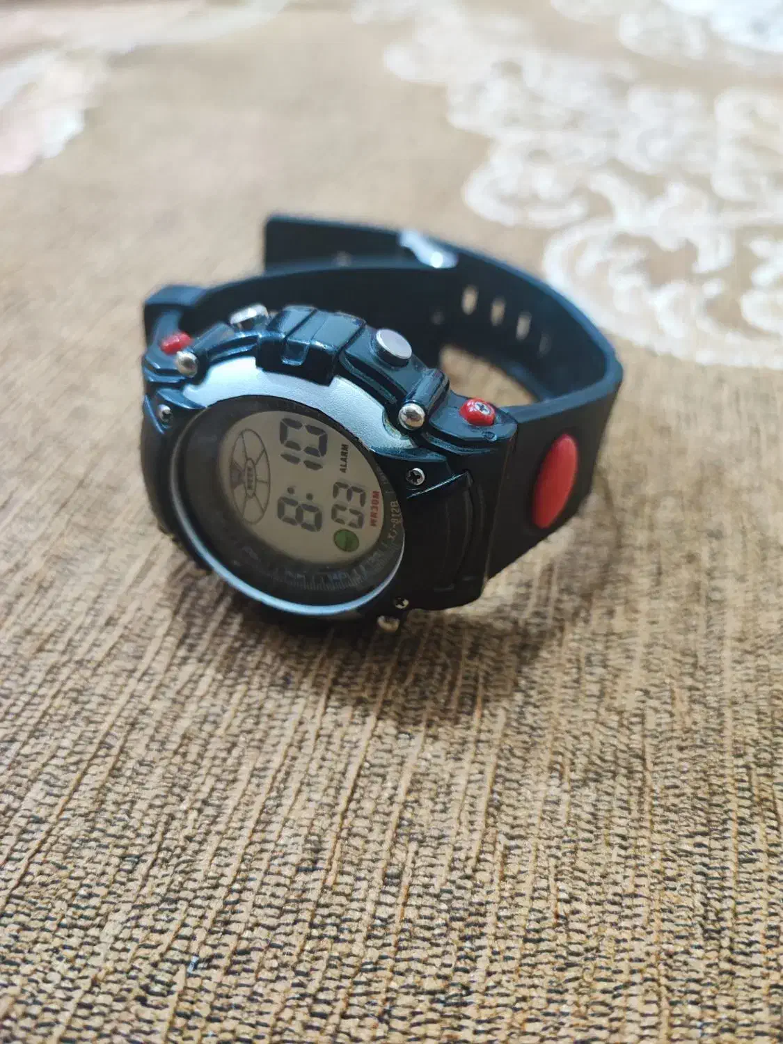 ساعت مچی|ساعت|همدان, |دیوار