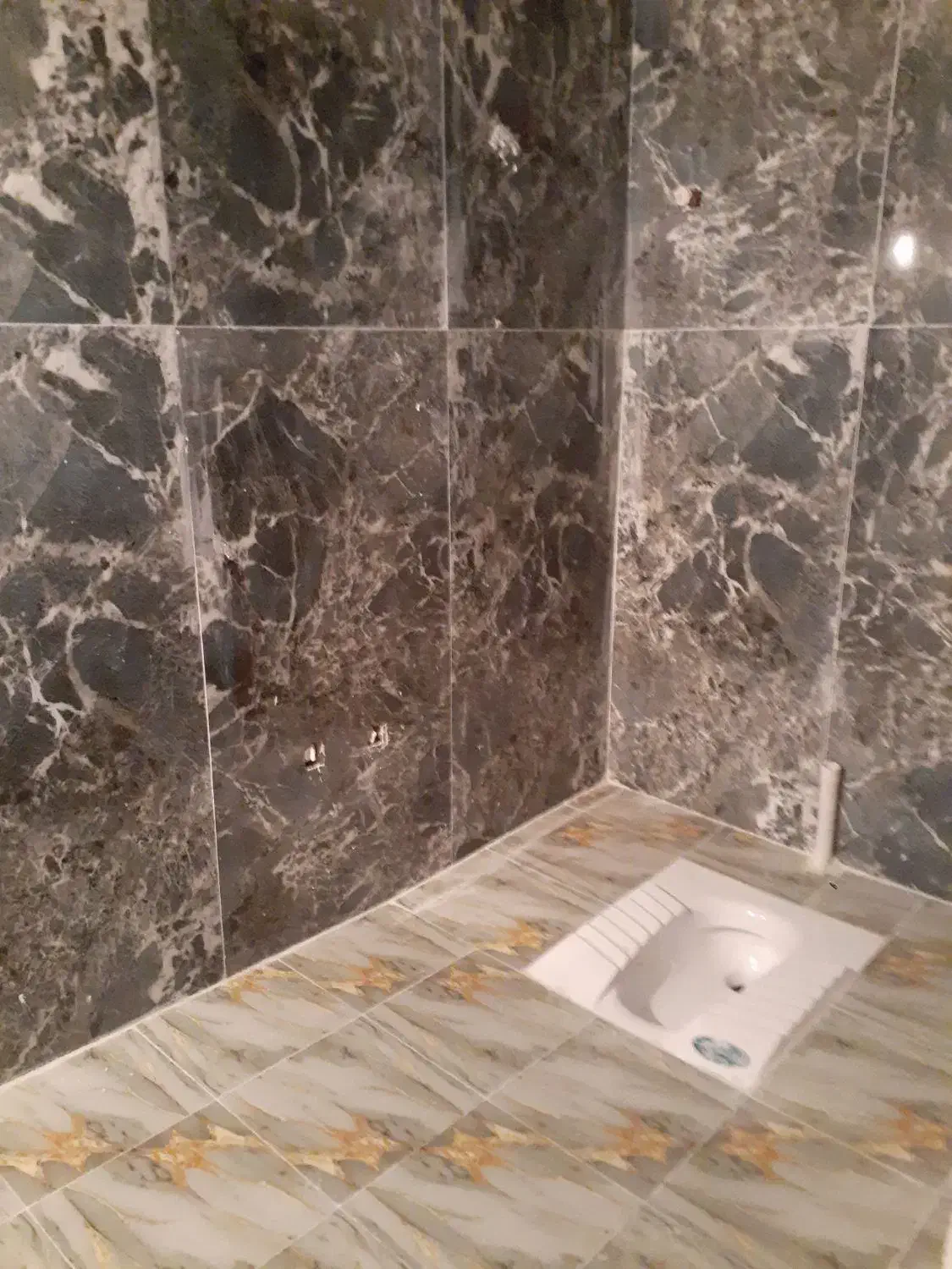 لوله کشی.سرامیک کاری.تخریب.گچ.رفع نم و رطوبت|خدمات پیشه و مهارت|کرج, باغستان|دیوار