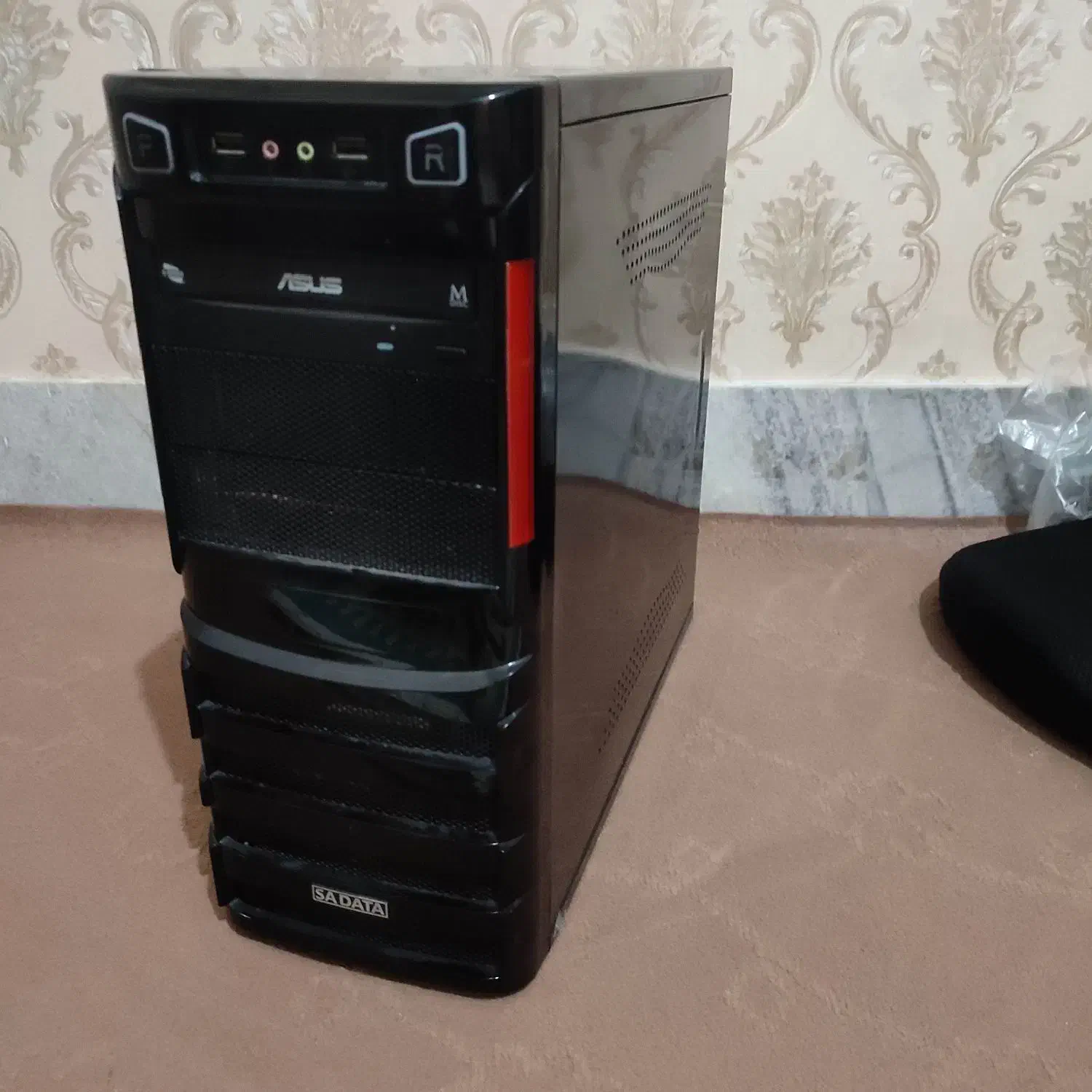 کیس گیمینگ خانگی|رایانه رومیزی|سنندج, |دیوار