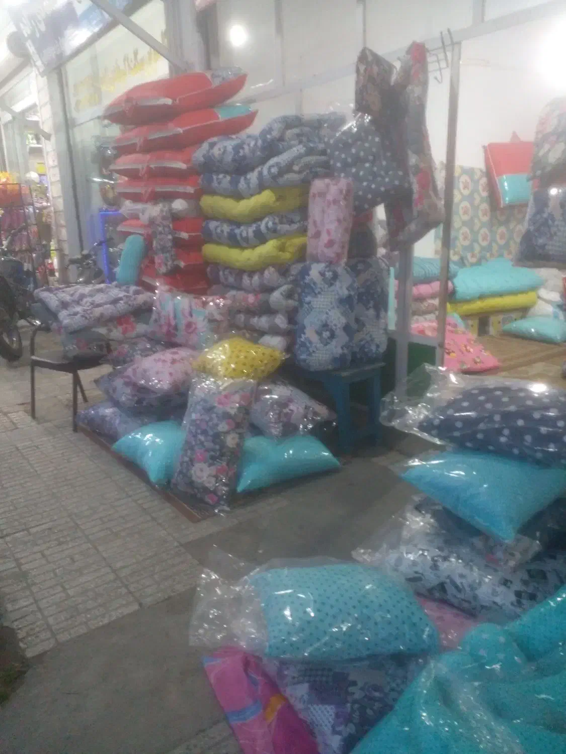 لحاف تشک بالش و الیافت|رختخواب، بالش، پتو|رشت, حمیدیان|دیوار