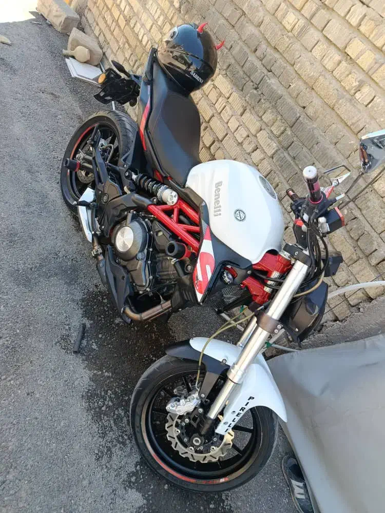 بنلی ۳۰۰|موتورسیکلت|شیراز, شهرک مهدیه|دیوار