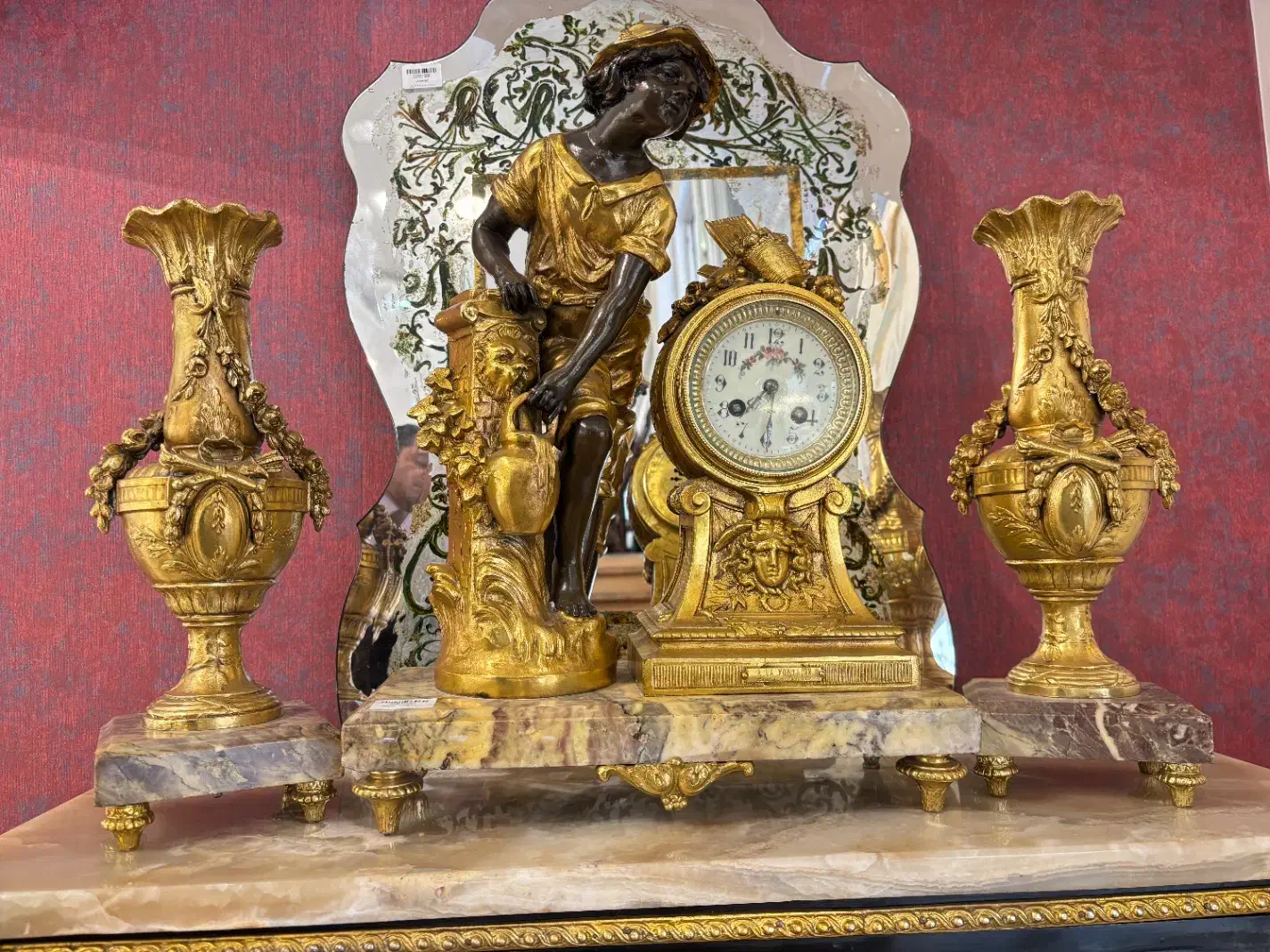 ساعت آنتیک برنز ( قدیمی )|کلکسیون اشیاء عتیقه|لواسان, |دیوار