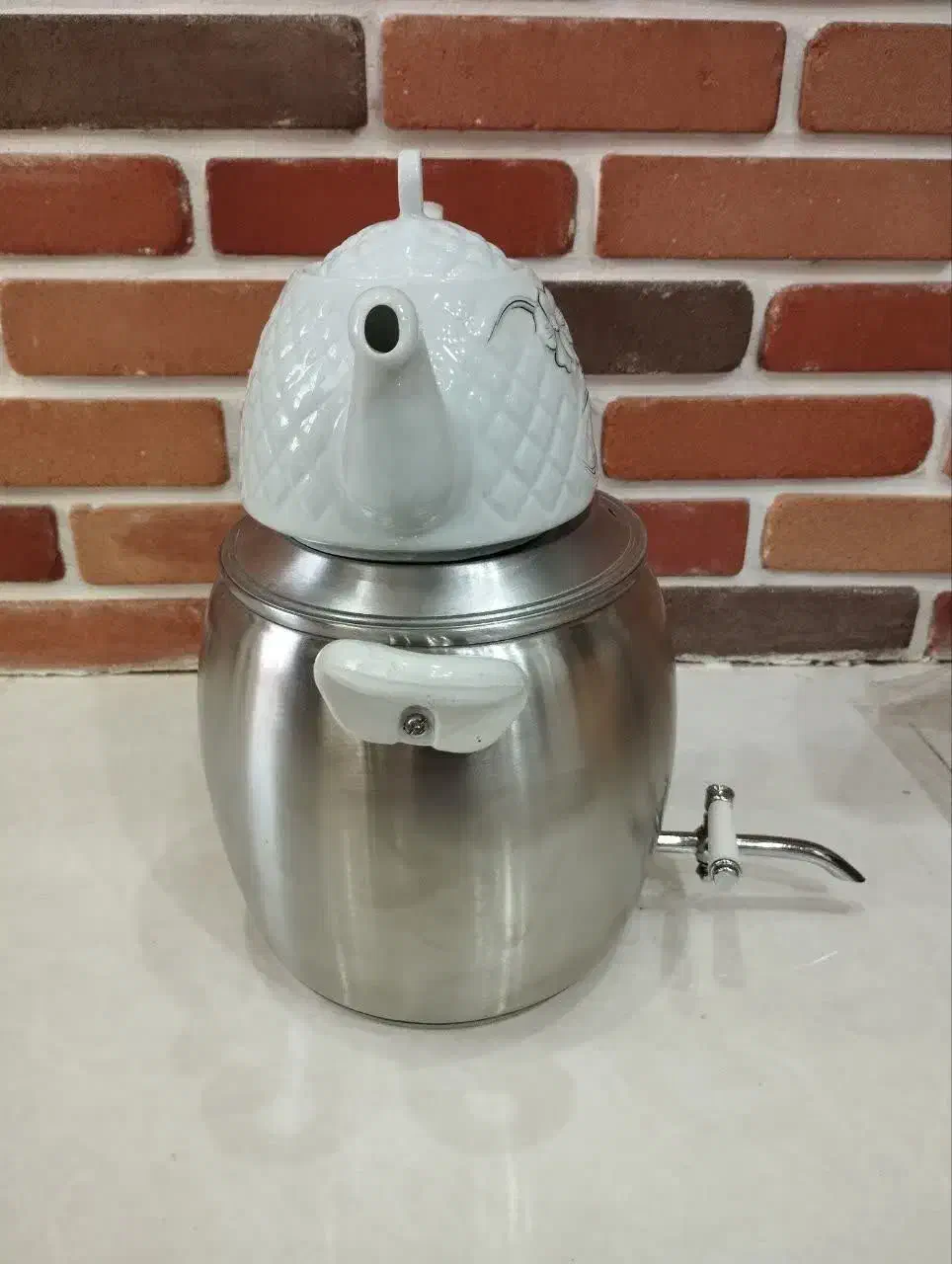 کتری و قوری کاملا نو|قوری، کتری، قهوهساز دستی|مشهد, ایثار|دیوار