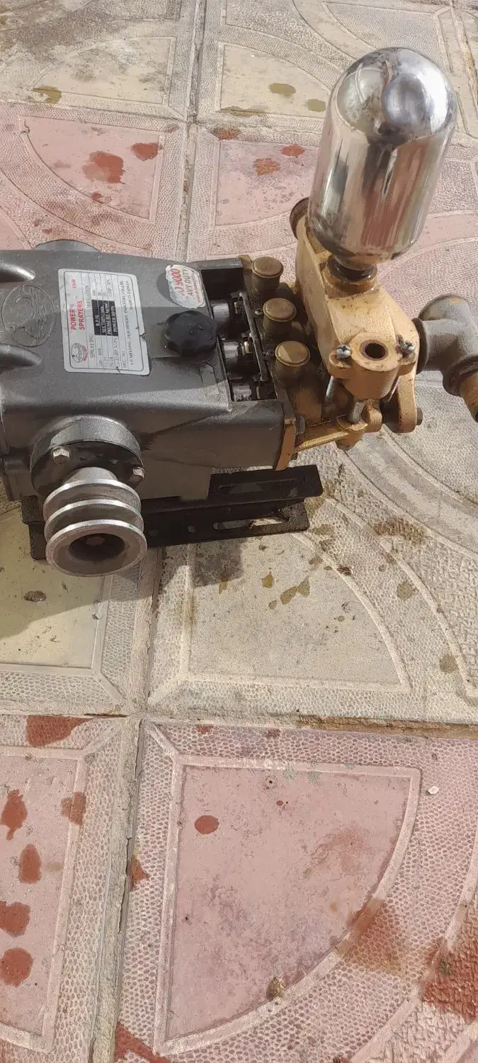 سمپاش تایوانی|ماشین‌آلات صنعتی|بروجرد, |دیوار