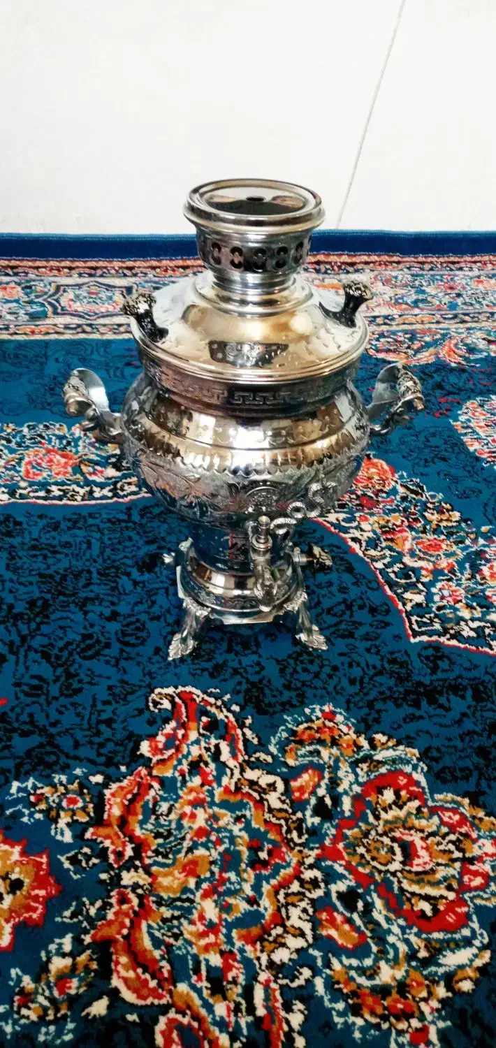 سمارو ۷لیتری برنجی|سماور، چای‌ساز، قهوه‌ساز|صحنه, |دیوار