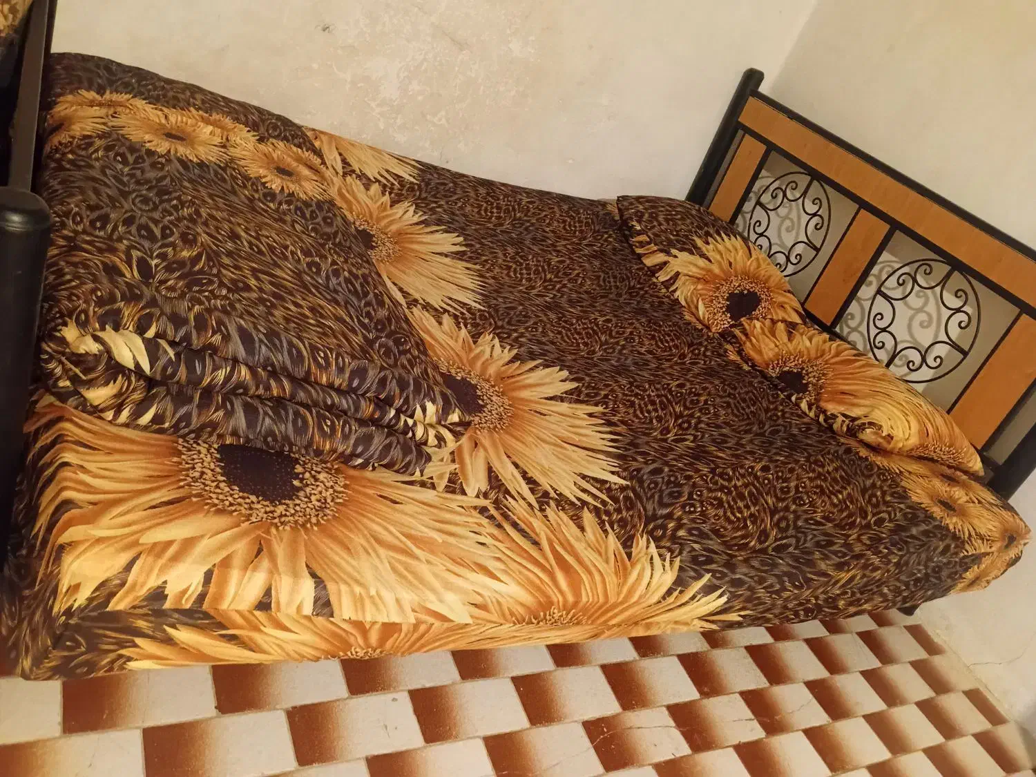 تخت دو نفره فرفوژه|تخت و سرویس خواب|سنگدوین, |دیوار