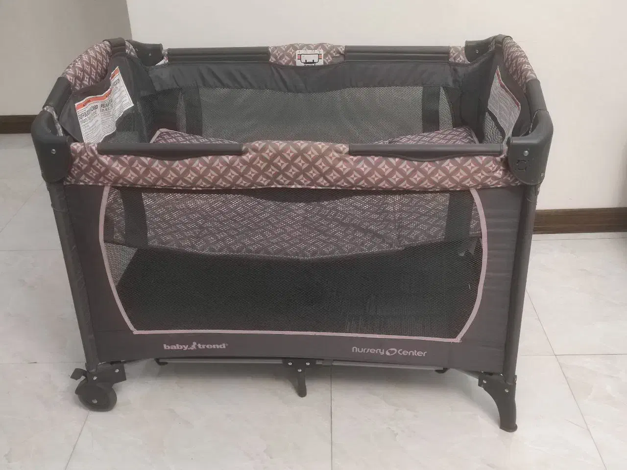 تخت پارک در حد نو|تخت و صندلی بچه|کرج, مطهری|دیوار