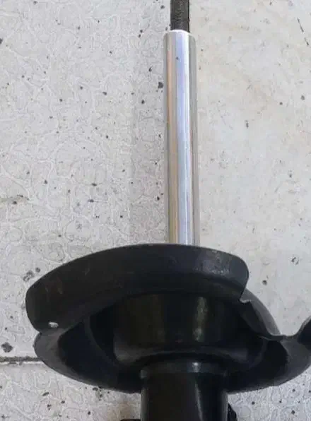 کمک عقب مزدا323|قطعات یدکی و لوازم جانبی|فریدون‌کنار, |دیوار