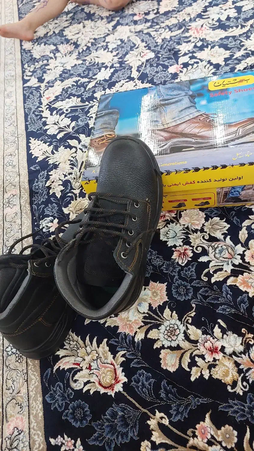 کفش ایمنی بهشتیان و کفش ایمنی شوکتیان میلان|کیف، کفش، کمربند|اهواز, کوی فرهنگیان ۱|دیوار